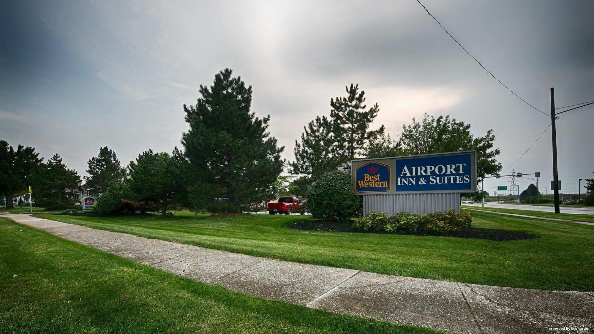 Best Western Airport Inn & Suites Cleveland Brook Park Exterior photo